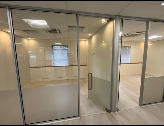415.30M² OFFICE TO LET IN NEWLANDS